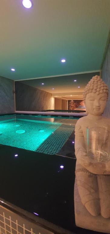 Modern Top Floor Sea View 3Br With Pools, Spa & Fitness Bečići Luaran gambar
