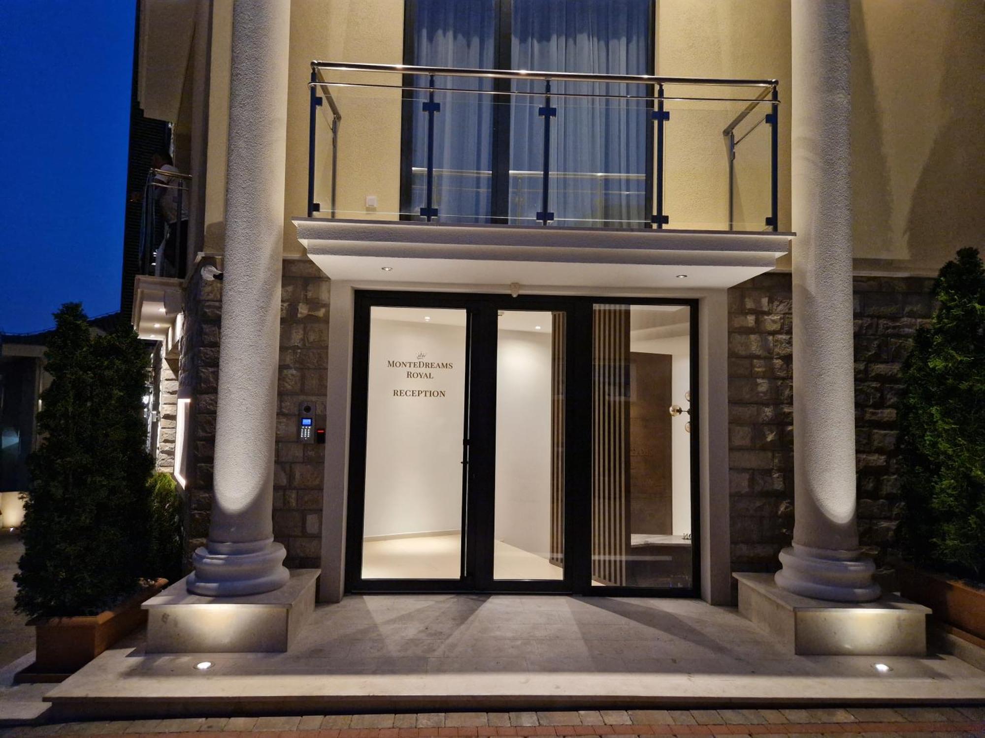 Modern Top Floor Sea View 3Br With Pools, Spa & Fitness Bečići Luaran gambar