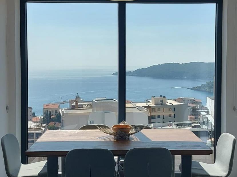 Modern Top Floor Sea View 3Br With Pools, Spa & Fitness Bečići Bilik gambar